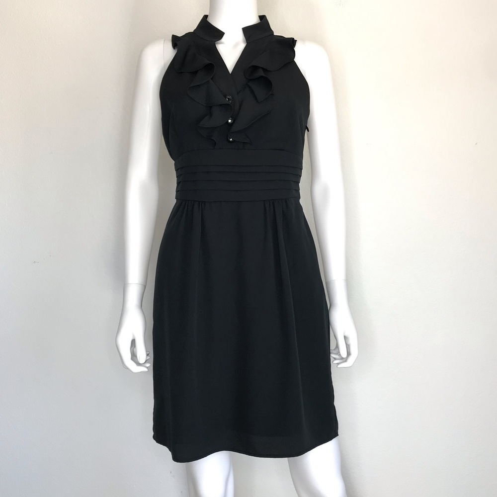 Gianni Bini Black Ruffle-Front Sleeveless Dress
Gianni Bini 4 LBD black summer
